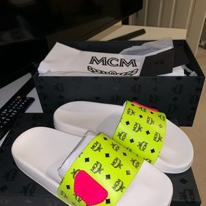 Women's Flo Monogram Rubber Slides